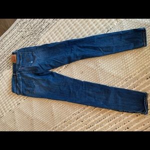 Levi skinny - size 27